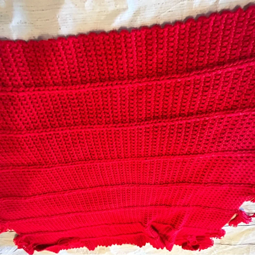 Handmade Bright‎ Red Throw Blanket with Tassels